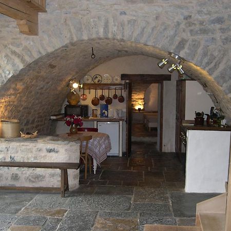 La Bergerie Acomodação com café da manhã Sainte-Eulalie-de-Cernon Exterior foto