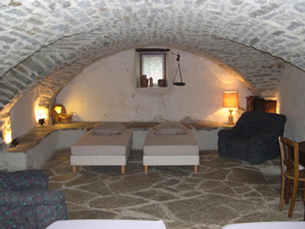 La Bergerie Acomodação com café da manhã Sainte-Eulalie-de-Cernon Quarto foto